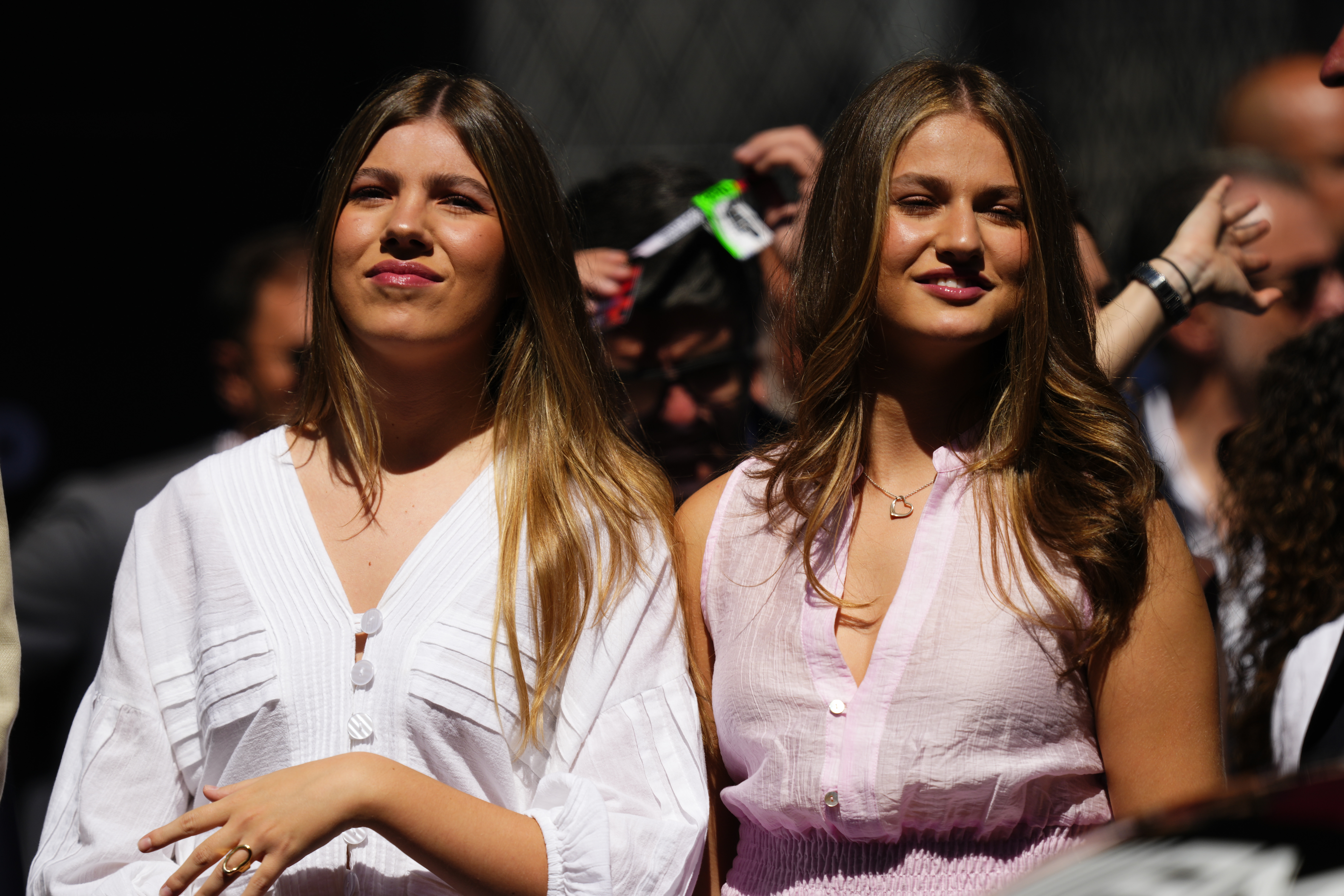 Λεονόρ και Σοφία στη Formula 1: Οι δύο πριγκίπισσες εντυπωσίασαν με τα casual looks τους 1