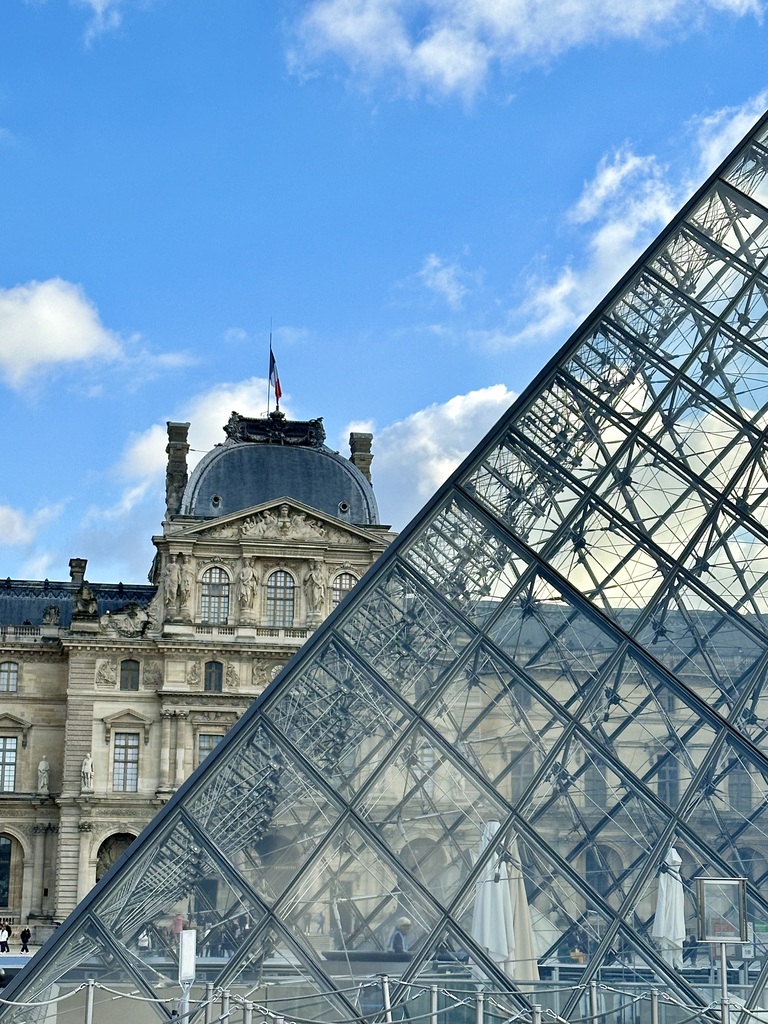 Εορταστικές περιπέτειες à Paris 5