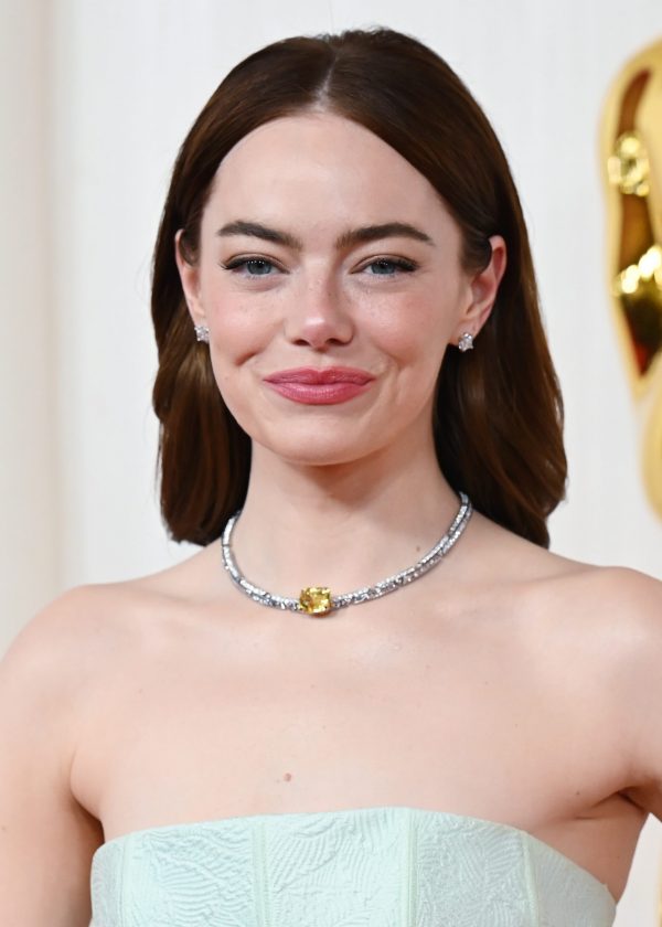 Emma Stone: Αυτά είναι τα μυστικά του beauty look που έκλεψε τις εντυπώσεις 2