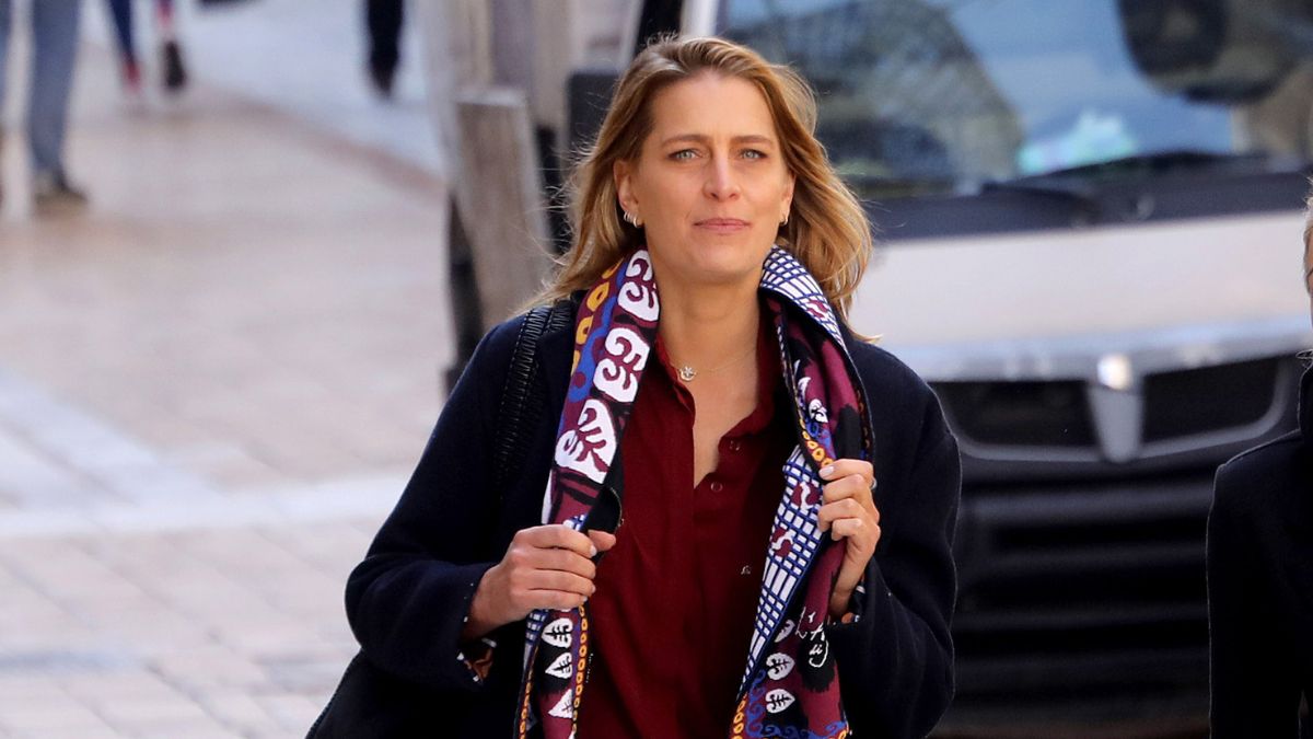 Τατιάνα Μπλάτνικ: Η σπάνια φωτογραφία με την ετεροθαλή αδερφή της, Ανούσκα 1