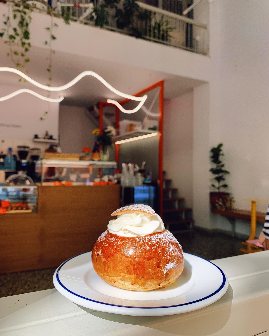 Μικρά μαγαζιά – μεγάλες γεύσεις: Πού θα φας τα καλύτερα πιάτα, μέσα σε λίγα τετραγωνικά 4