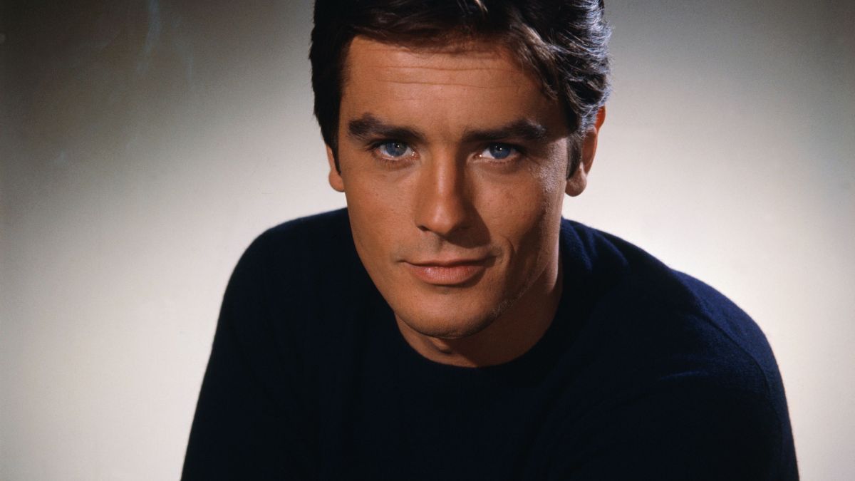 Alain Delon: H πολυτάραχη ζωή του ηθοποιού που με ένα βλέμμα έσκιζε την οθόνη 1