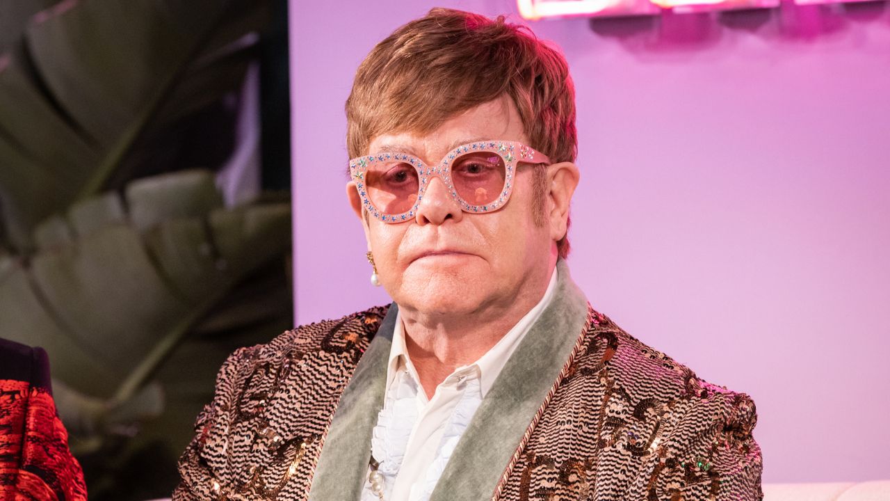 O Elton John αποκάλυψε πως έχασε την όρασή του εξαιτίας σοβαρής λοίμωξης στα μάτια 1