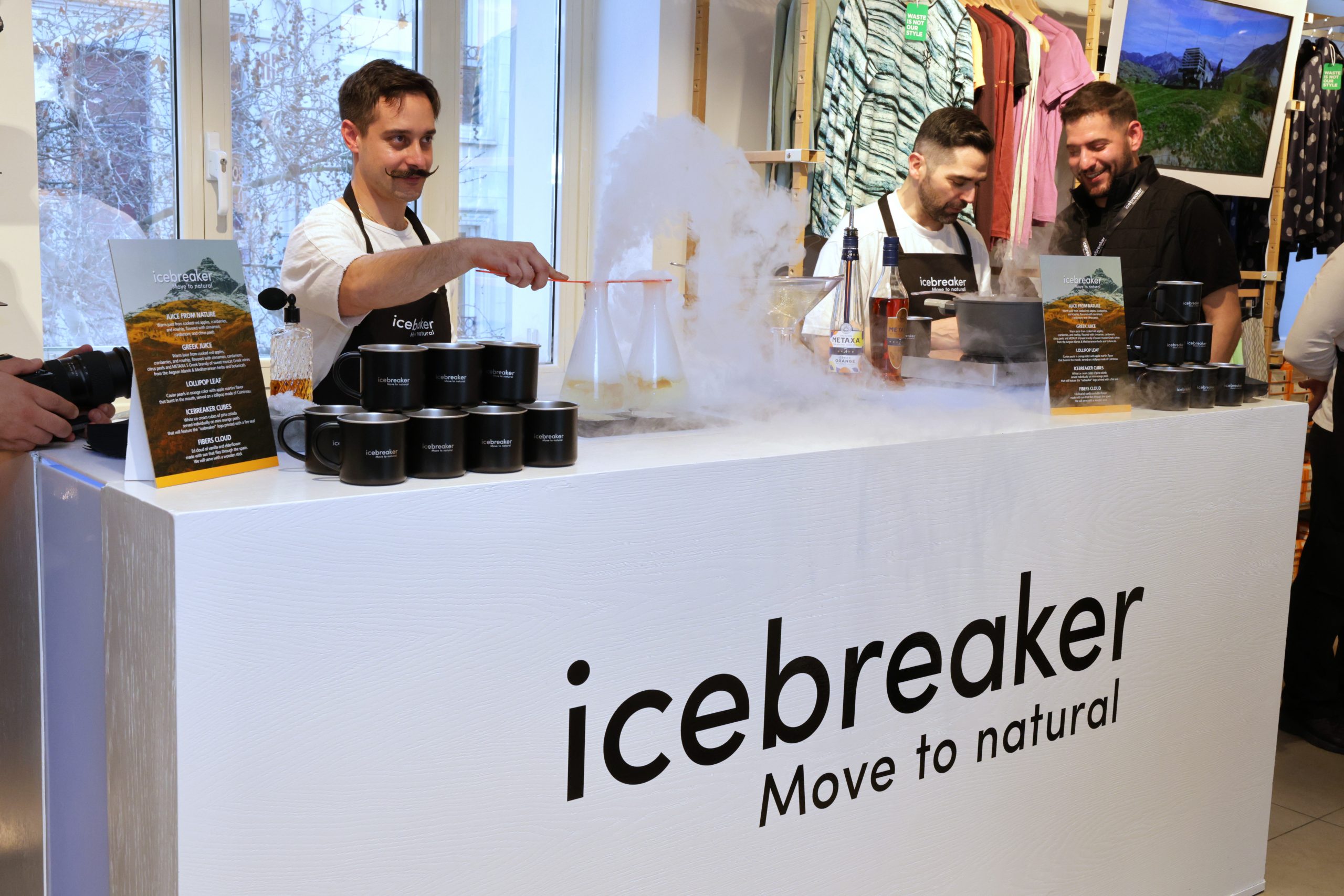 H Ιcebreaker για πρώτη φορά στην Ελλάδαστο πολυκατάστημα attica City Link 2