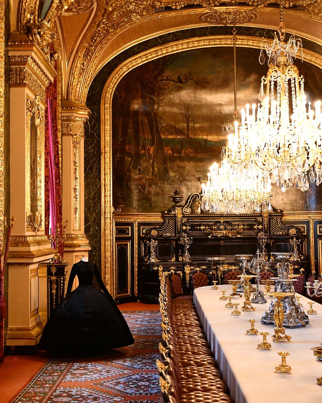 Louvre Couture: Όταν η μόδα συναντά την αιωνιότητα στο εμβληματικό Λούβρο 5