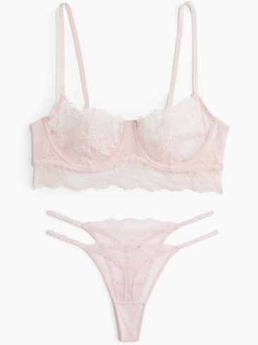 Valentine’s Day: 14 εντυπωσιακά σετ εσωρούχων για να γιορτάσετε τον έρωτα 5