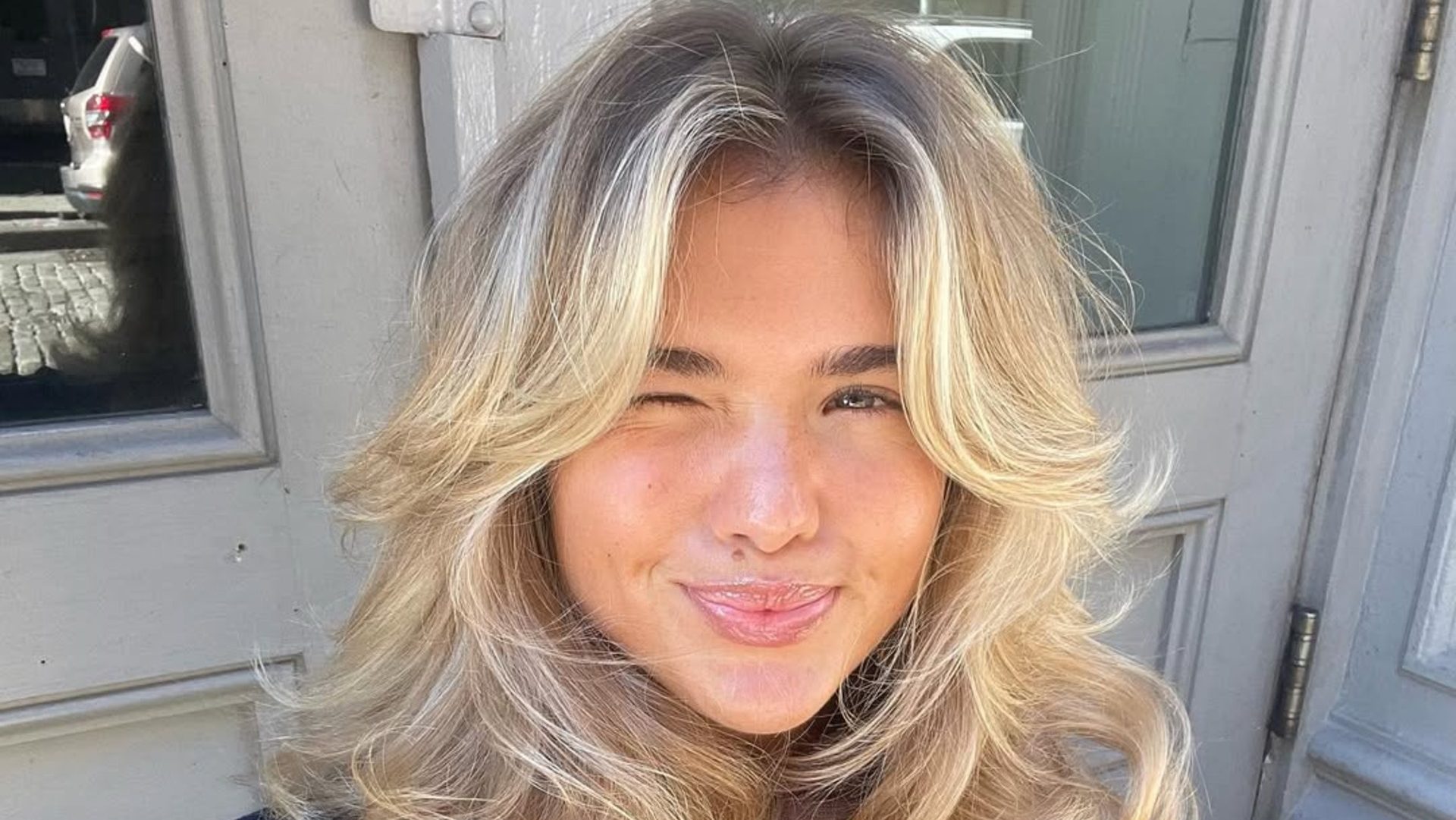 5 τρόποι για να ανανεώσετε τα μαλλιά σας, σύμφωνα με τους hairstylists 1