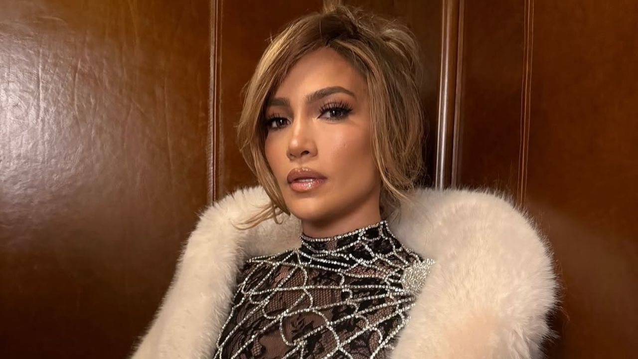 Jennifer Lopez: Συγκινημένη στην πρεμιέρα της νέας της ταινίας – «Περίμενα αυτή τη στιγμή όλη μου τη ζωή» 1