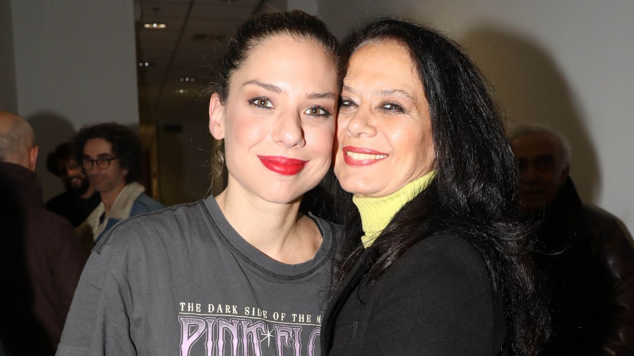 Λίλα Καφαντάρη: Η σπάνια εμφάνιση στην πρεμιέρα της κόρης της, Ηλιάνας Μαυρομάτη 1