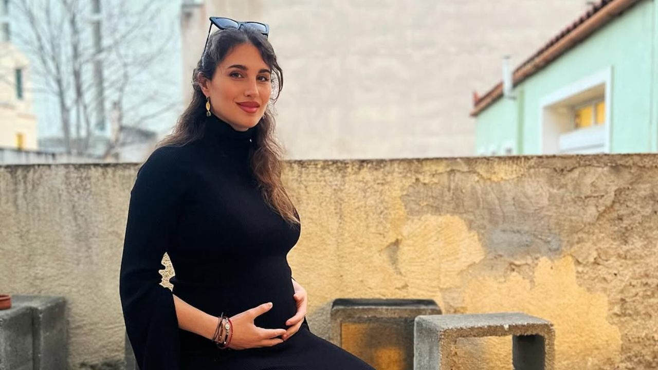 Παυλίνα Βουλγαράκη: Ποζάρει με φουσκωμένη κοιλιά σε νέα τρυφερή ανάρτηση 1