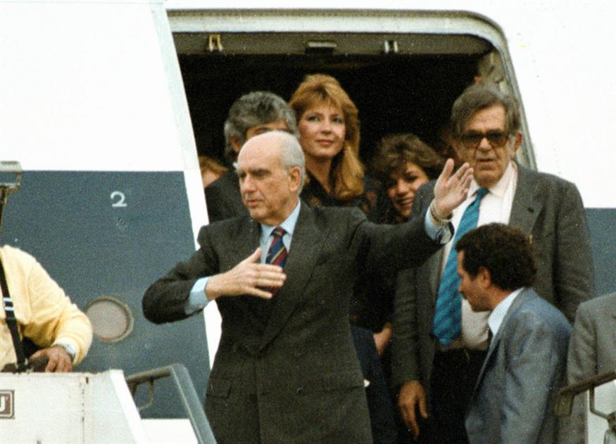 Πρώτες Κυρίες: Μαργαρίτα και Δήμητρα, οι δύο κυρίες Παπανδρέου και οι αναμνήσεις τους απ’ το μεγάλο σκάνδαλο της δεκαετίας του ’80 3