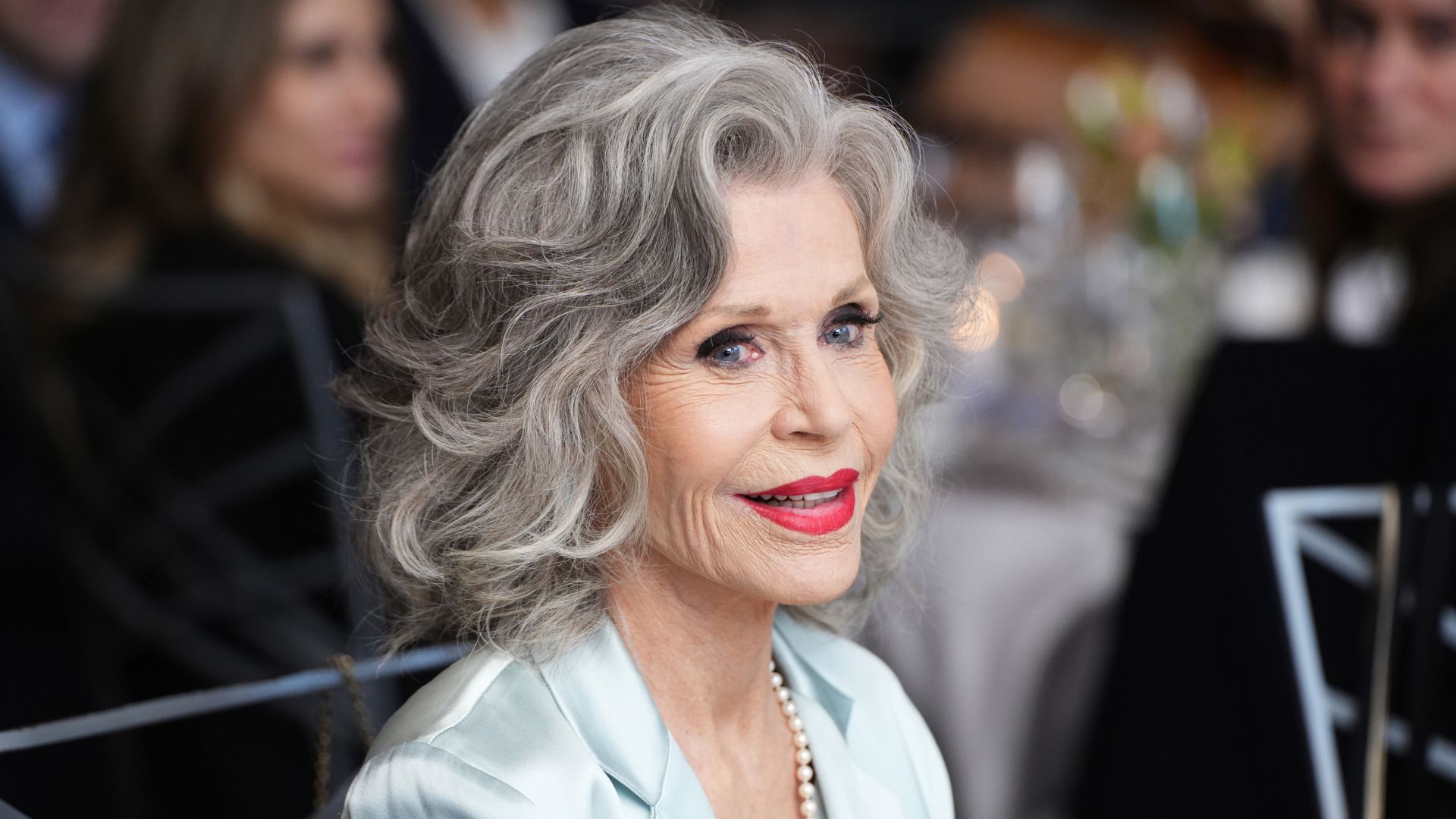 Jane Fonda: «Δεν νιώθω όσο η ηλικία μου. Είμαι πολύ πιο νέα από ό,τι ήμουν στα 20 μου, σε όλους τους σημαντικούς τομείς» 1