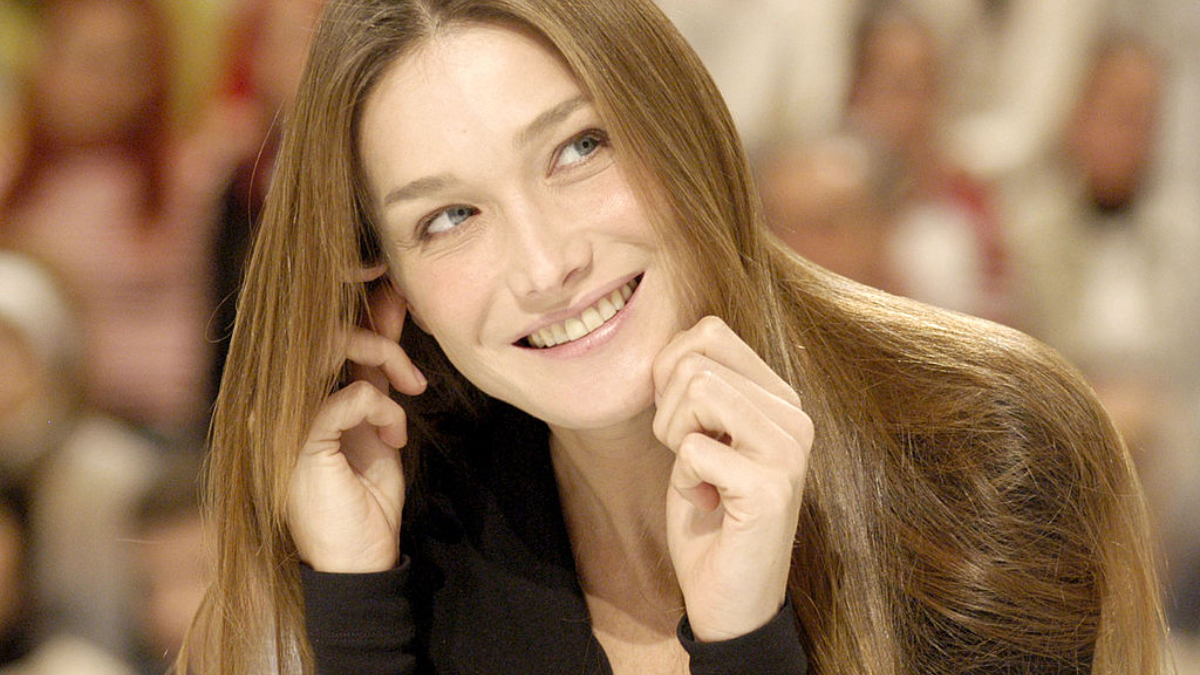 Carla Bruni: Το σκανδαλώδες παρελθόν της, πριν γίνει η Πρώτη Κυρία της Γαλλίας 1