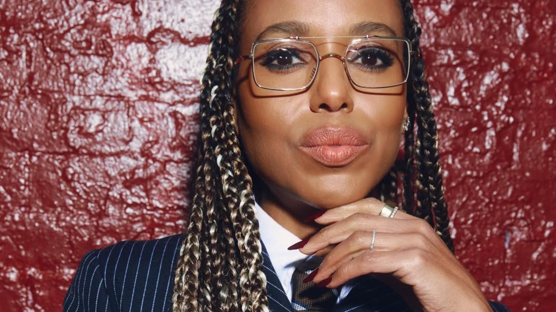 Kerry Washington: Συνδύασε τα εντυπωσιακά σύνολά της για τη NYFW με τέλειο βουργουνδί μανικιούρ 1