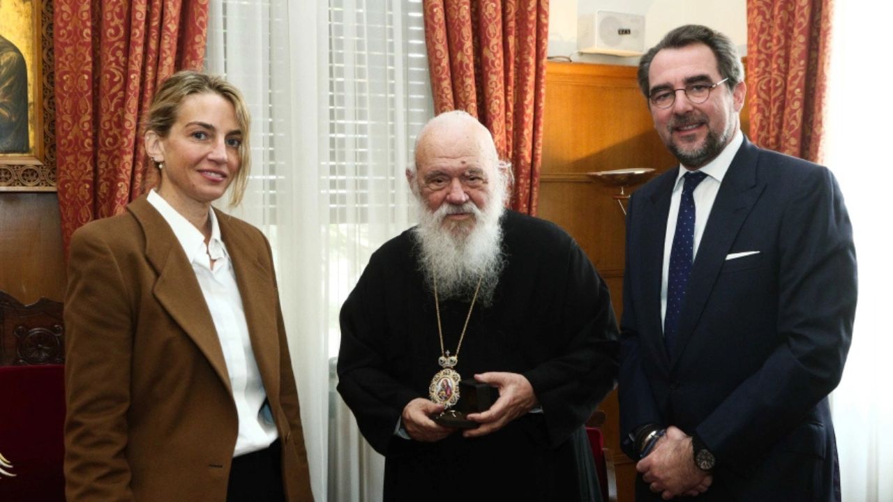 Νικόλαος Ντε Γκρες- Χρυσή Βαρδινογιάννη: Η επίσκεψη στην Αρχιεπισκοπή Αθηνών και οι πρώτες δηλώσεις 1