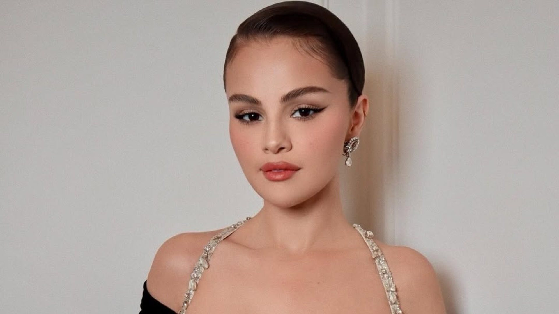 Selena Gomez: Το beauty look της από τα βραβεία BAFTA 2025 που θα αντιγράψουμε 1