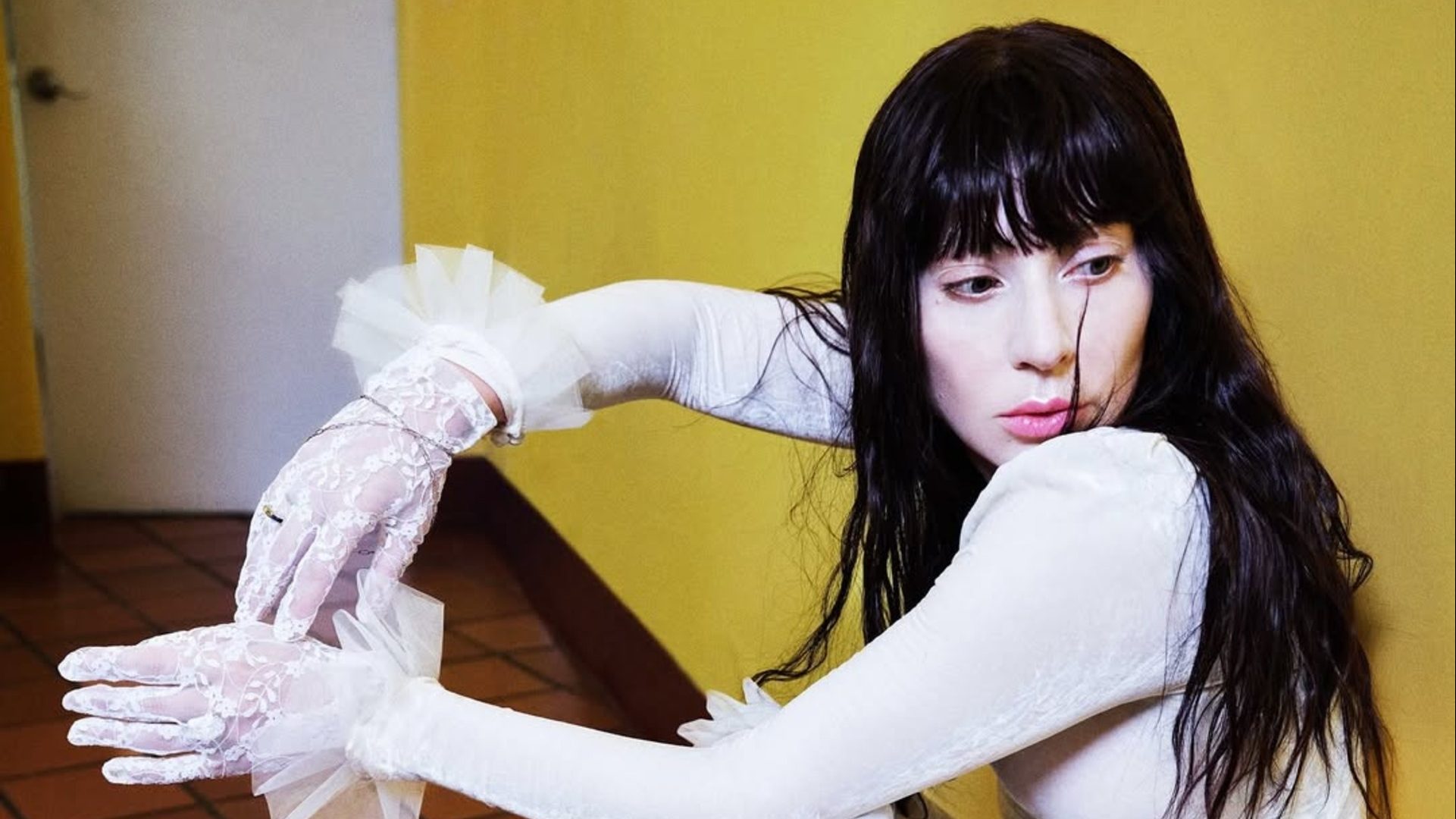 Lady Gaga: Ενέδωσε στο πιο trending κούρεμα της χρονιάς 1