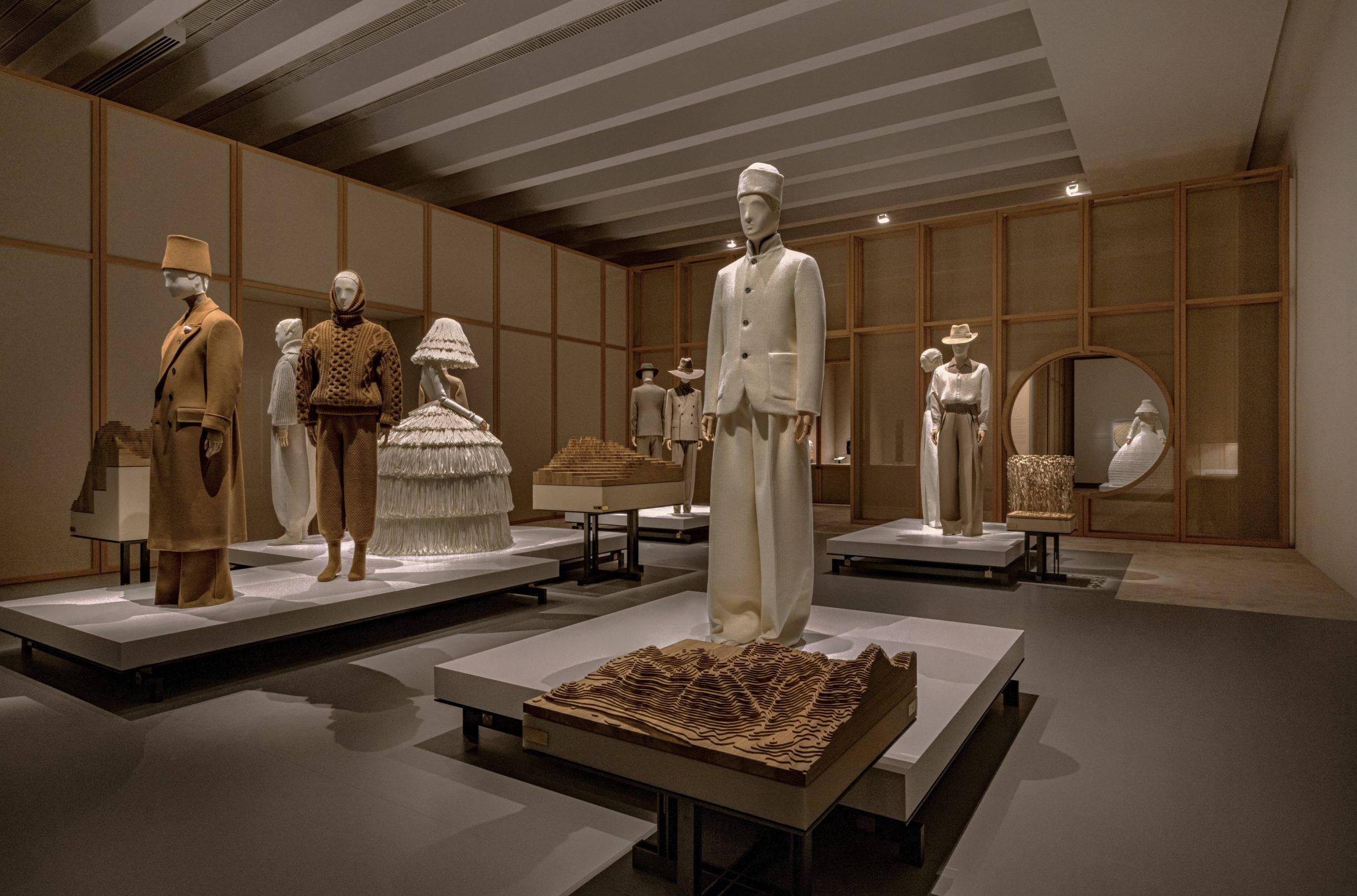 Loro Piana: Ένας αιώνας αριστείας μέσα από μια υπέροχη έκθεση στη Σαγκάη 1