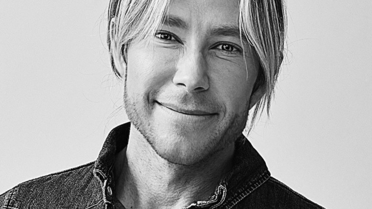 Η Estée Lauder ανακοίνωσε τη συνεργασία της με τον διάσημο νευροεπιστήμονα Dr. Matthew Walker 1