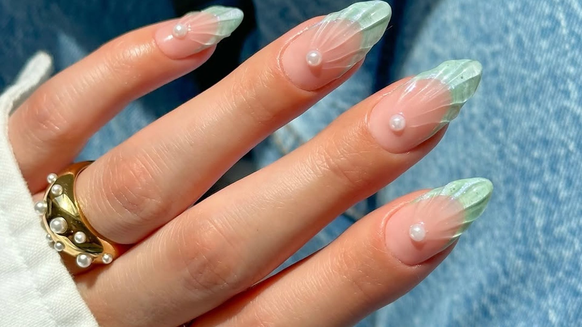 Είναι οι πέρλες στα νύχια το νέο nude μανικιούρ; 1