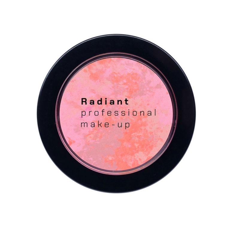 Η Gigi Hadid φέρνει την άνοιξη με την πιο δροσερή απόχρωση ρουζ 3