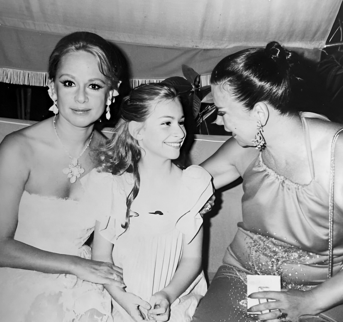 Άριελ Κωνσταντινίδη: Μια δύσκολη ενηλικίωση για το «παιδί- θαύμα» της Αλίκης Βουγιουκλάκη 1