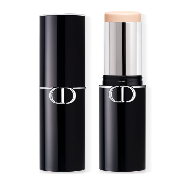 Τα top stick foundations που χαρίζουν κάλυψη και λάμψη 3