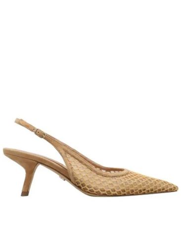 Γυναίκες άνω των 50: Αυτά είναι τα απαραίτητα κομμάτια για μια capsule γκαρνταρόμπα 8