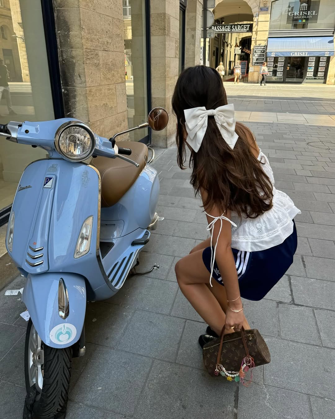 6 στιλάτοι τρόποι να φορέσετε κορδέλες στα μαλλιά σας αυτό το καλοκαίρι 5