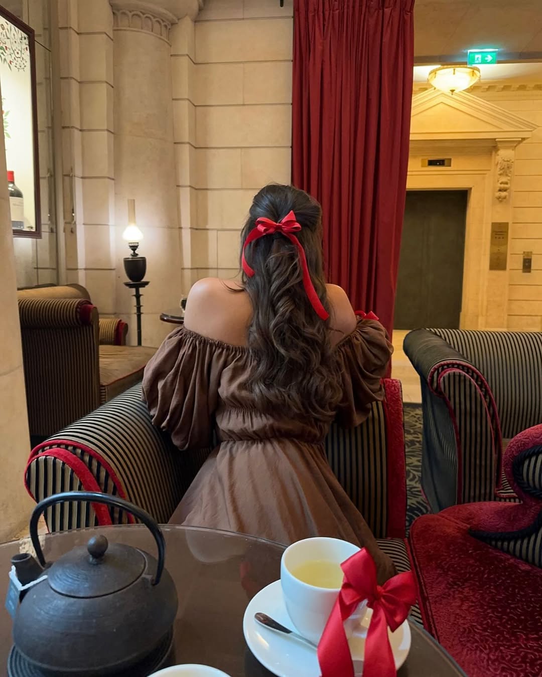 6 στιλάτοι τρόποι να φορέσετε κορδέλες στα μαλλιά σας αυτό το καλοκαίρι 3