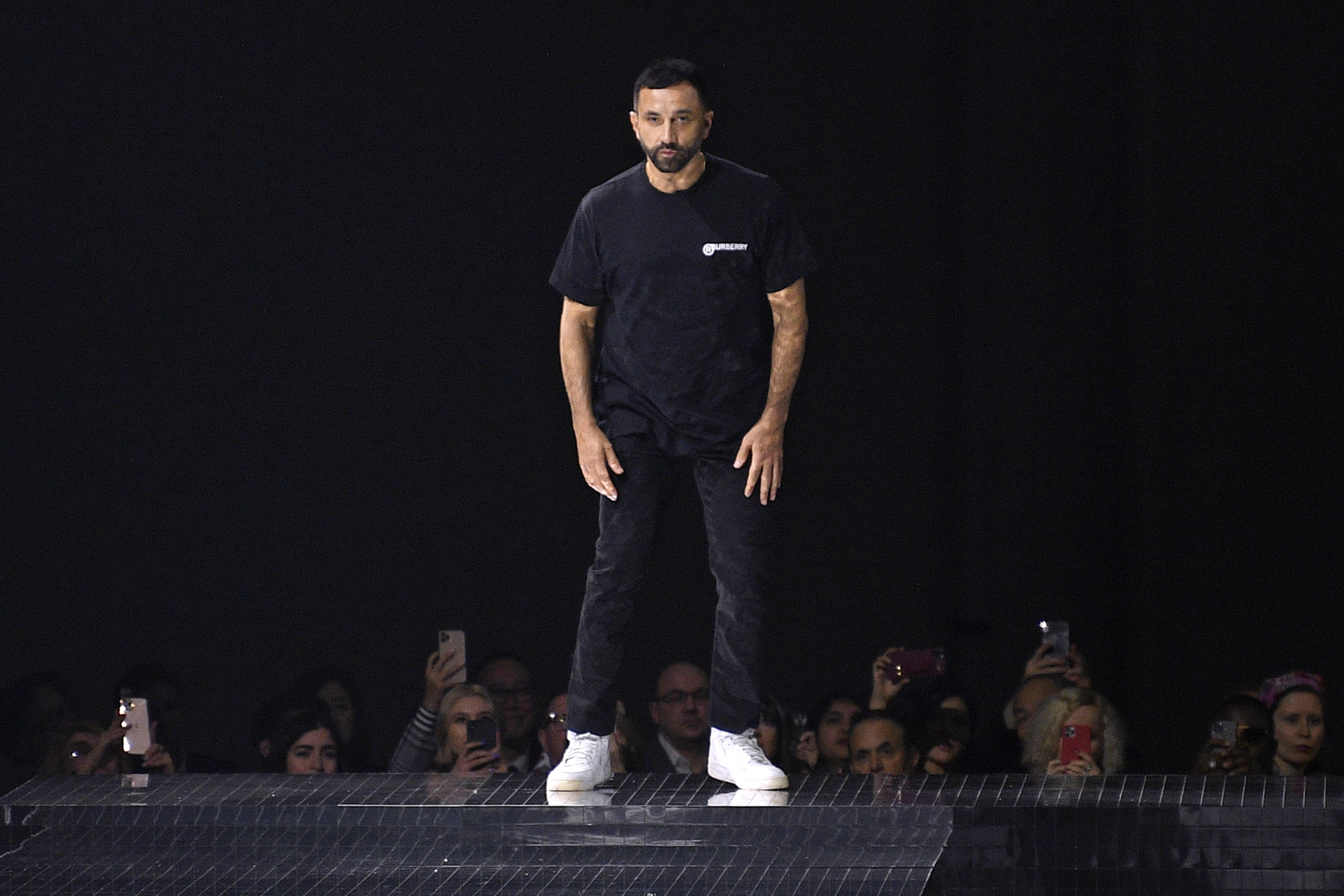 Ricardo Tisci: O πρώην creative director του Burberry κατηγορείται για σεξουαλική κακοποίηση 1