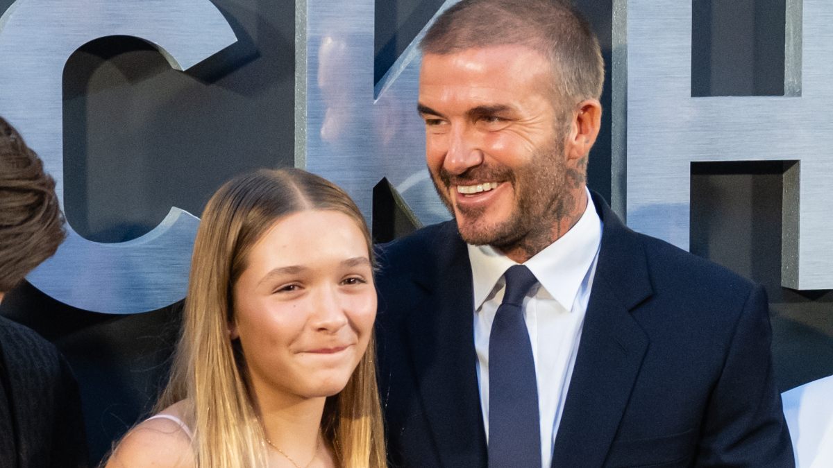 David Beckham: Ανέβασε βίντεο που τον βάφει η κόρη του, Harper κι έγινε viral 1