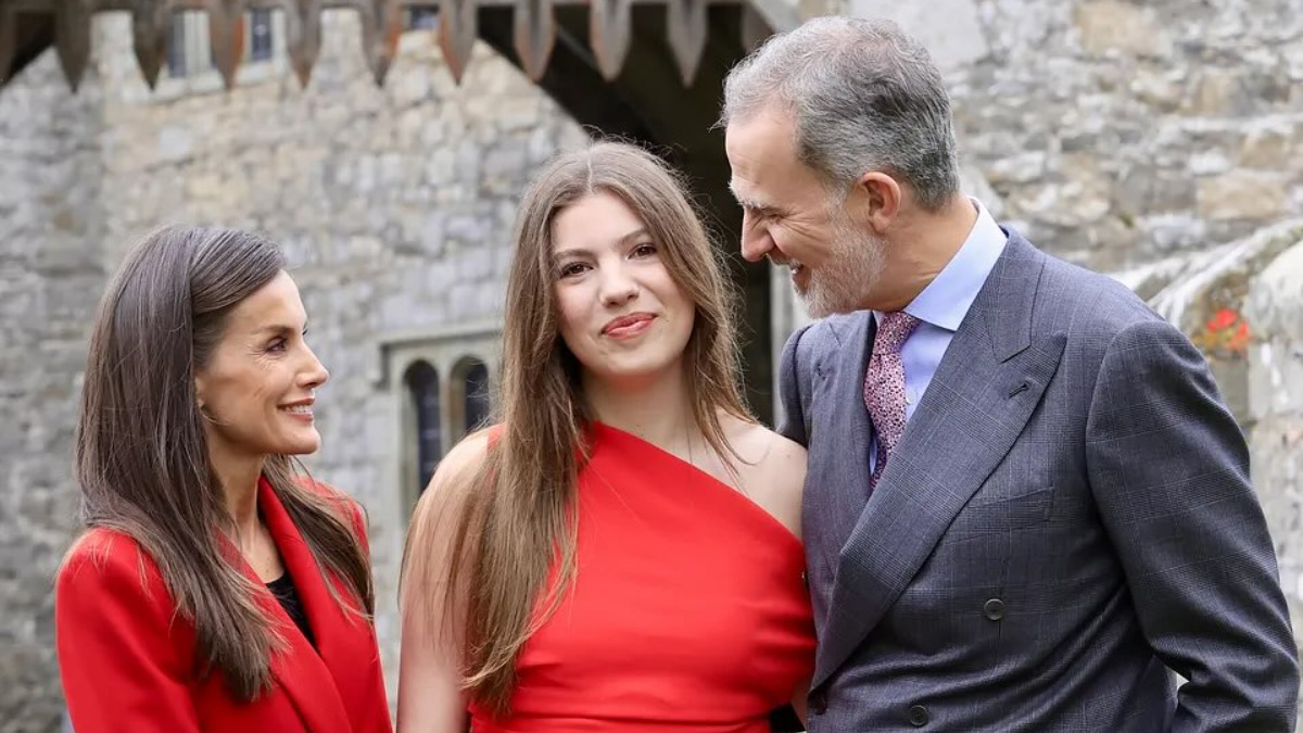 Λετίθια- Βασιλιάς Φελίπε: Στο πλευρό της πριγκίπισσας Sofía για την αποφοίτησή της 1