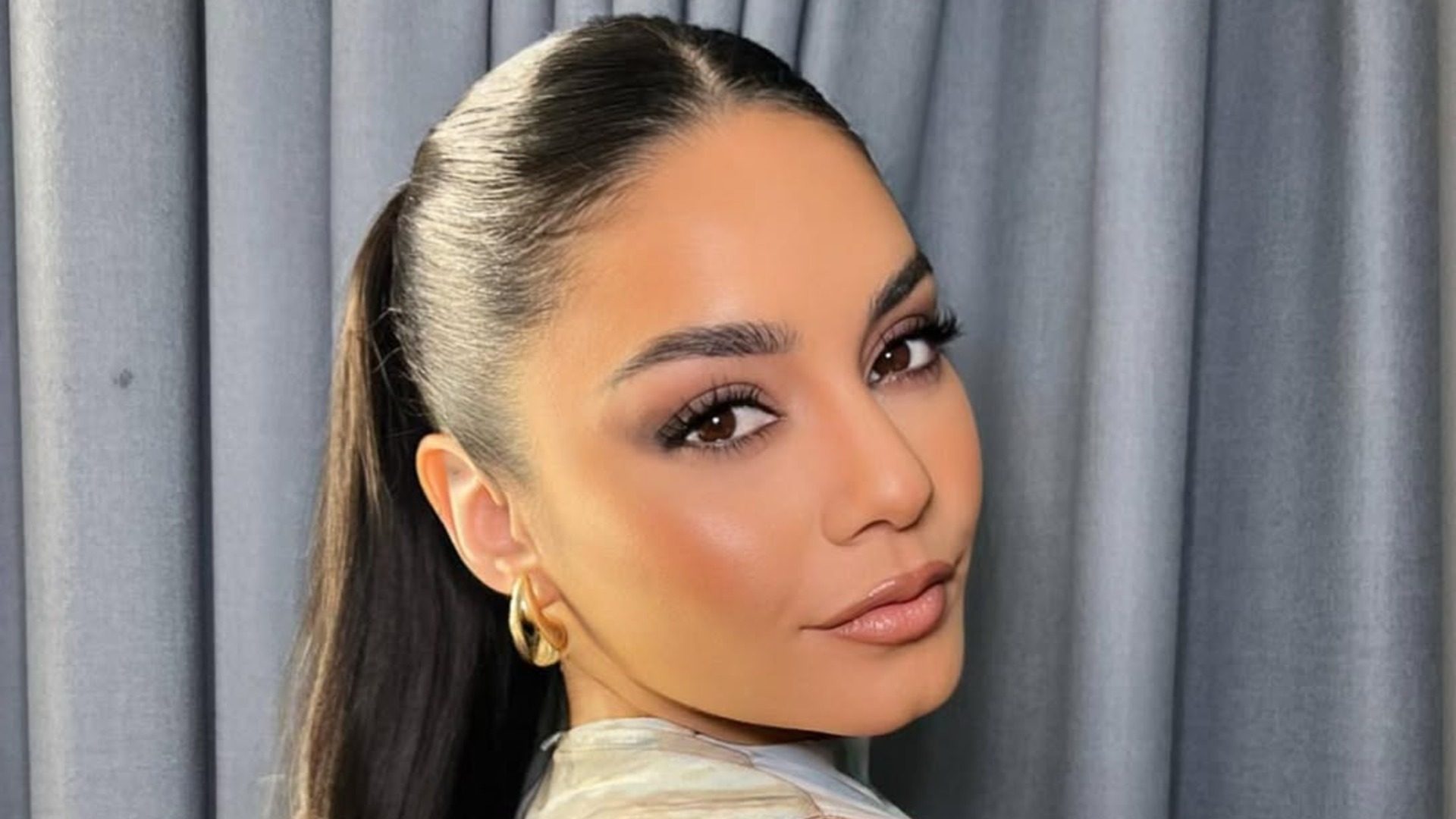 Vanessa Hudgens: Συνδύασε πολλά nail trends στο μανικιούρ της και το αποτέλεσμα είναι μοναδικό 1