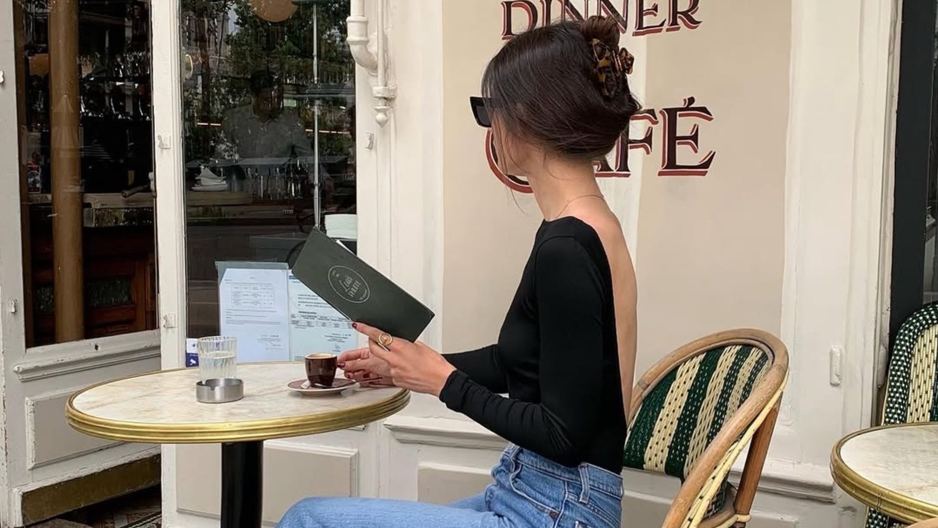 5 εύκολα χτενίσματα με κλάμερ που θα αναβαθμίσουν τα looks σας 1