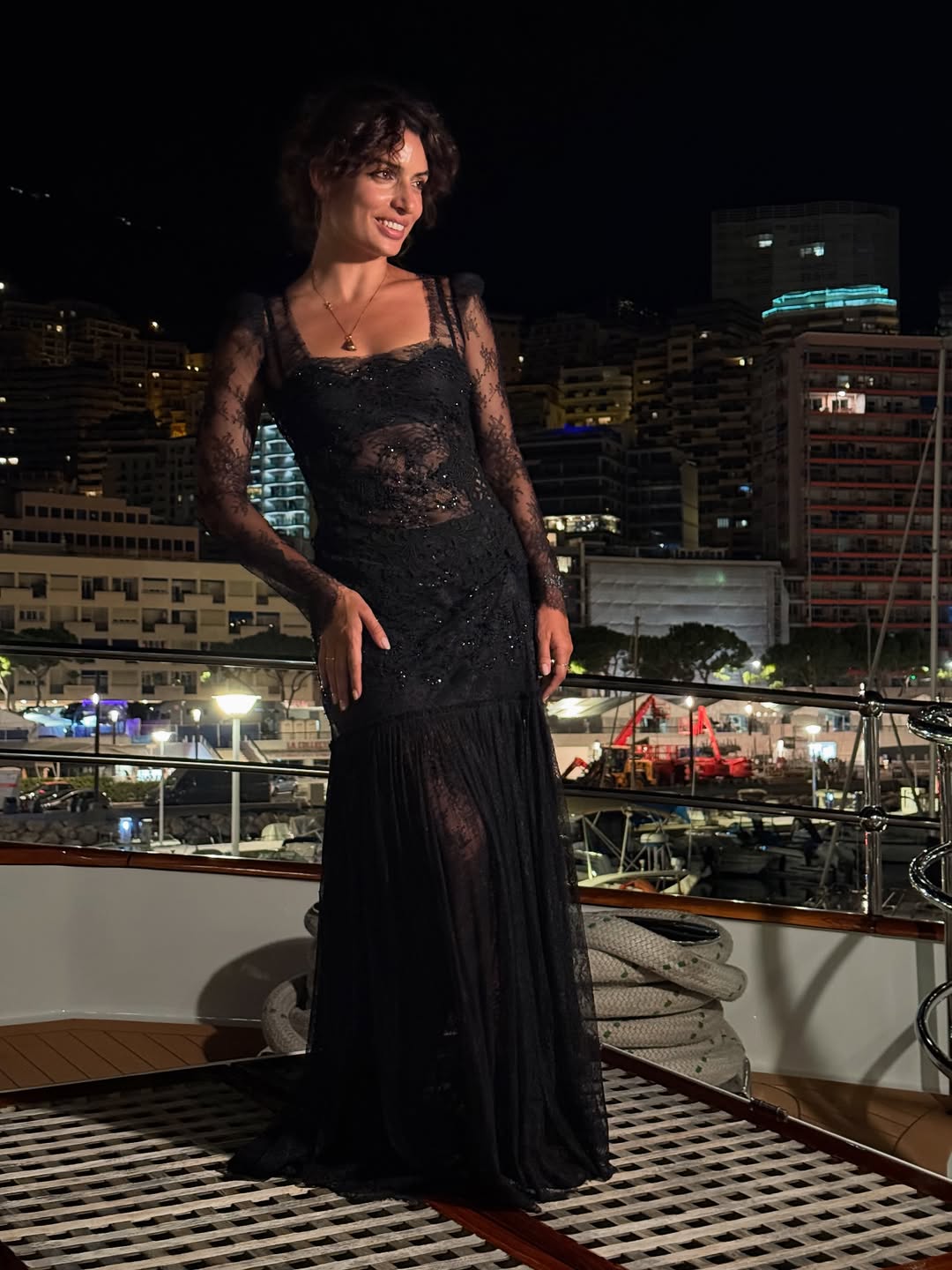 Η Τόνια Σωτηροπούλου ποζάρει με το ωραιότερο beauty look στη Γαλλική Ριβιέρα 3