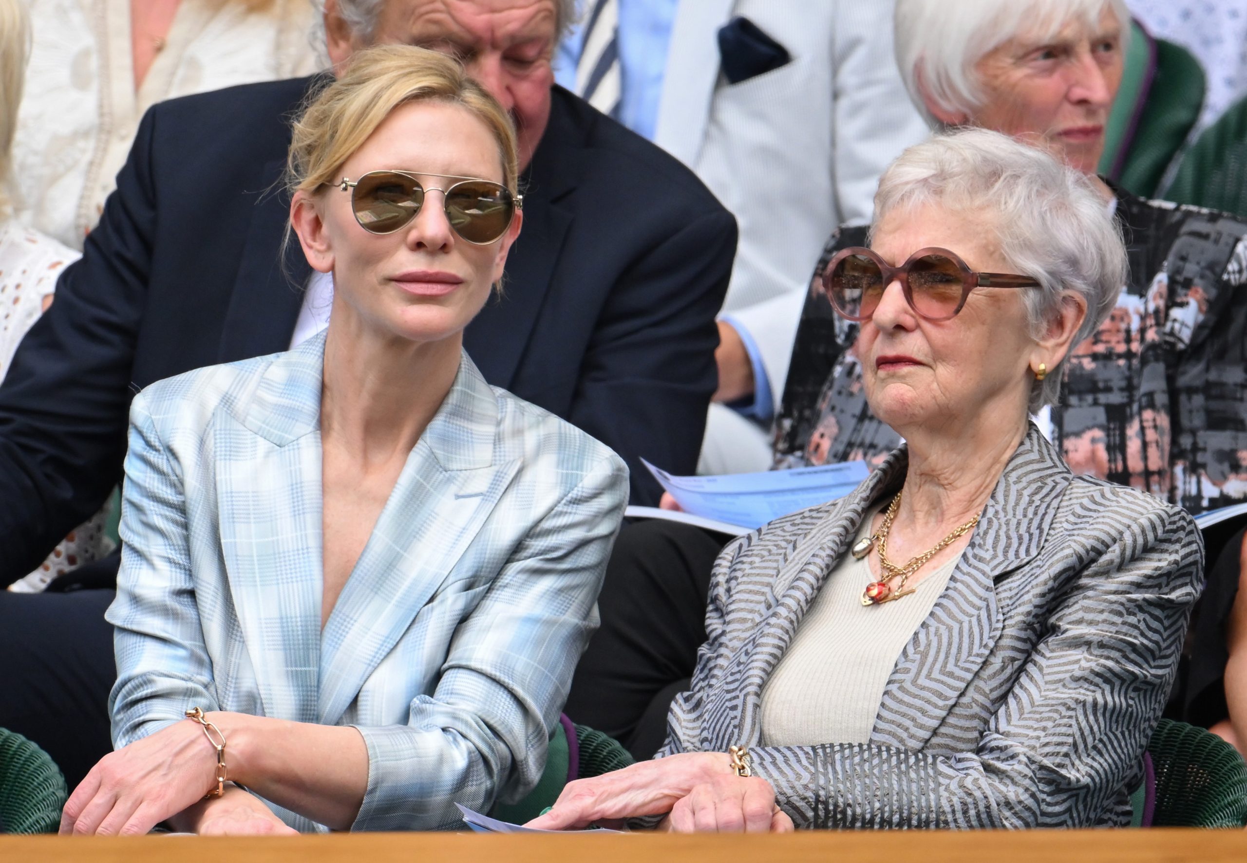 Cate Blanchett: Αρχοντική παρουσία στο Wimbledon με Armani και τη μητέρα της στο πλευρό της 2