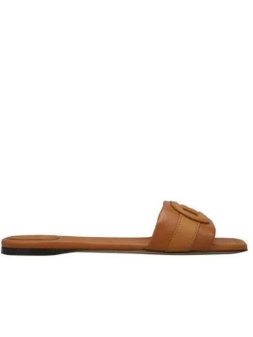 Κεφάλαιο βαλίτσα: Τι παίρνουν μαζί οι πραγματικά στιλάτες 4