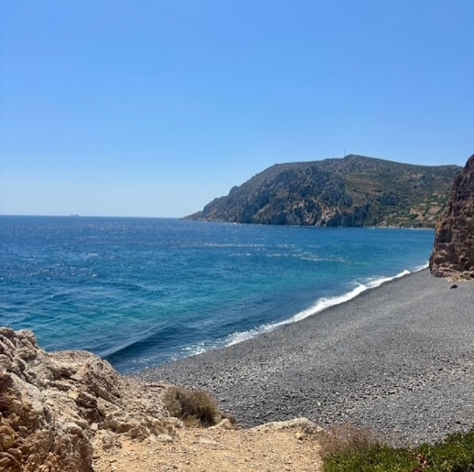 Η Μαρία Ναυπλιώτου αγκαλιάζει τον Αύγουστο χωρίς φίλτρα 4