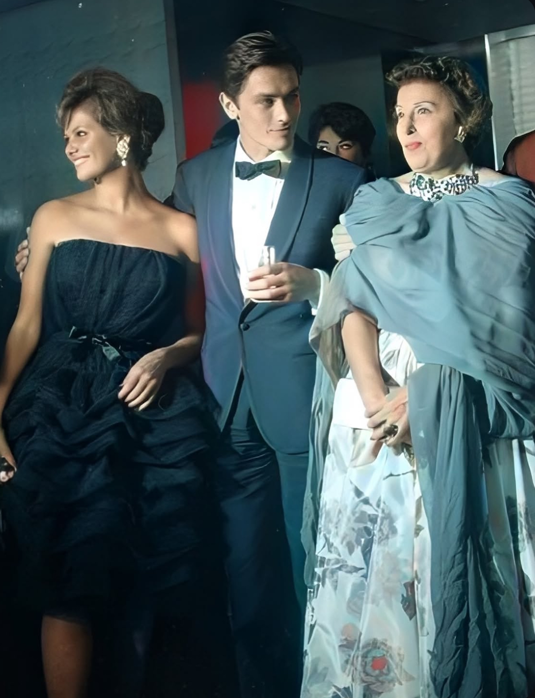 Vintage Red Carpet: 10 αξέχαστες ελληνικές εμφανίσεις 3