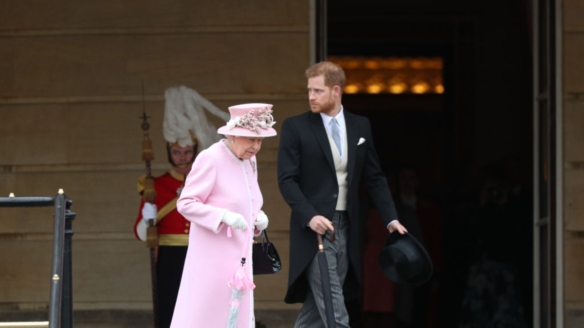 Ο πρίγκιπας Harry επιστρέφει στην Αγγλία για την επέτειο θανάτου της βασίλισσας Ελισάβετ 1