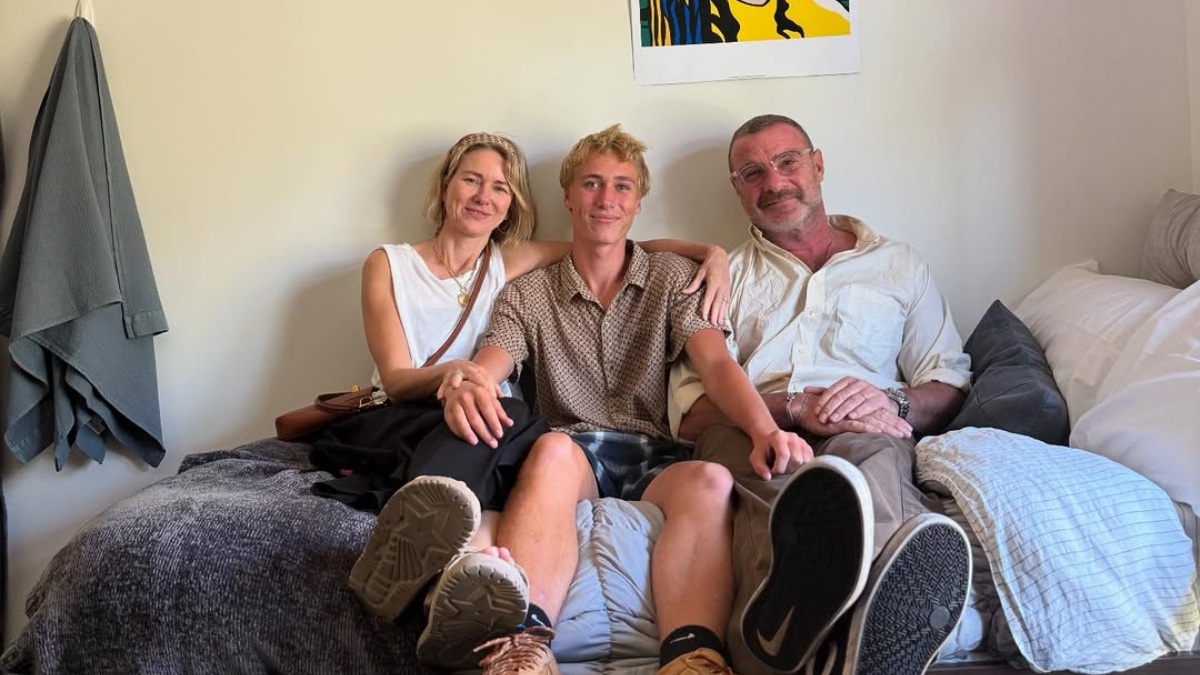 «Γελάσαμε, κλάψαμε, μαλώσαμε»: Η Naomi Watts περιγράφει πώς είναι να αποχαιρετάς το παιδί σου για σπουδές 1