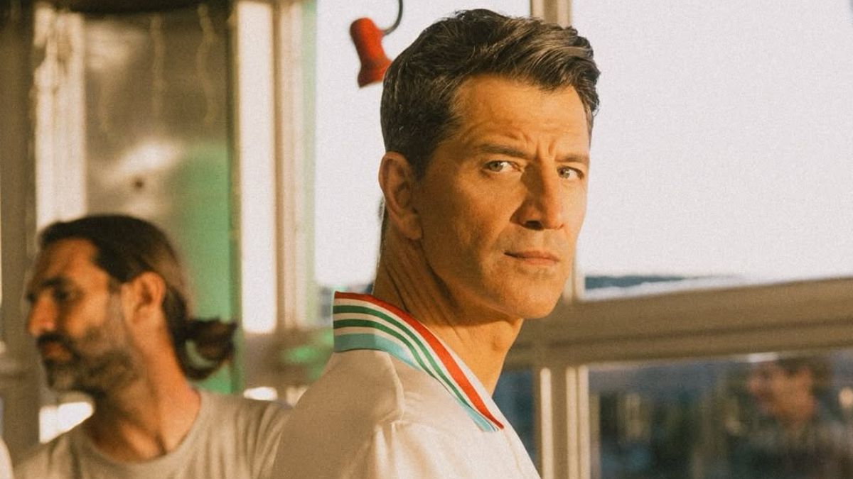 Σάκης Ρουβάς στην Κέρκυρα: «Κανένα μέρος δεν είναι σαν το σπίτι σου» – Η απόδραση στις ρίζες του 1