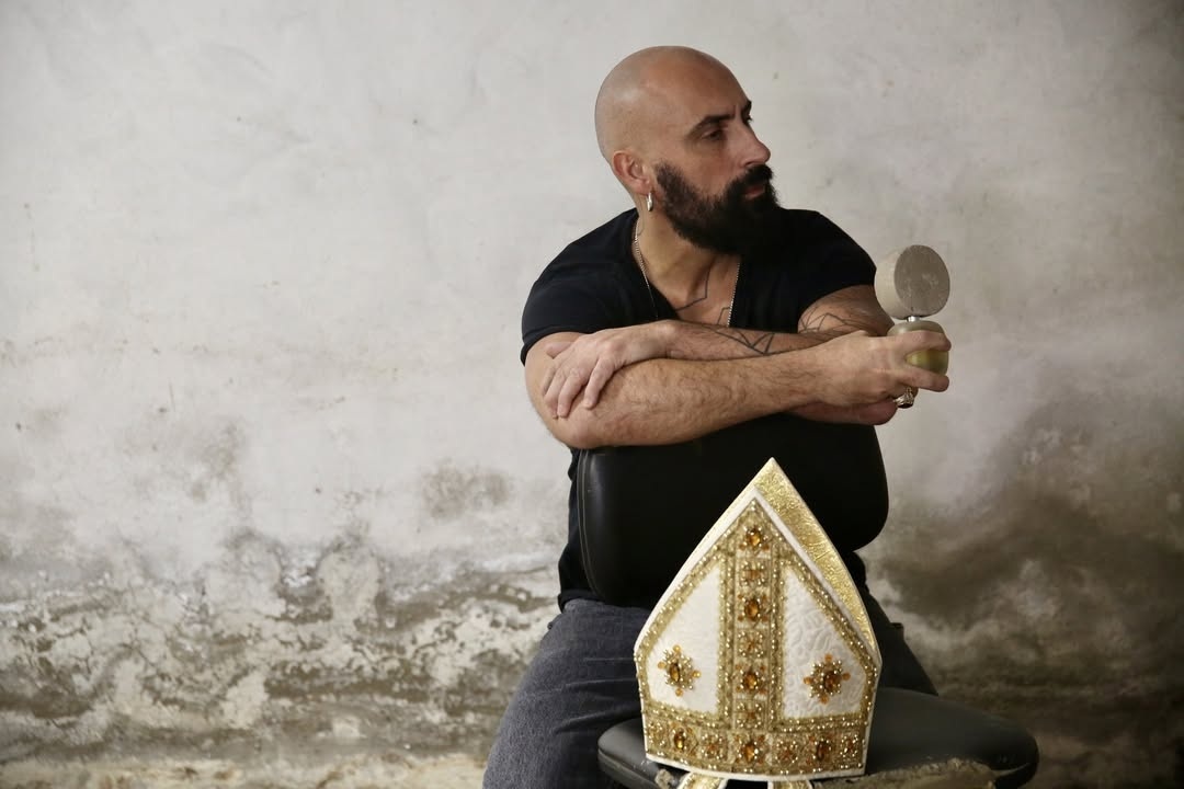 Filippo Sorcinelli: Ποιος είναι ο gay σχεδιαστής μόδας που ντύνει τον Πάπα 1