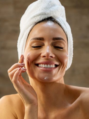 Αυτή είναι η καλύτερη skincare ρουτίνα για γυναίκες άνω των 40 2