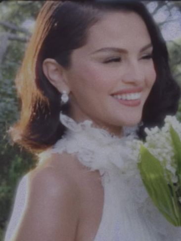 Selena Gomez: Παντρεύτηκε τον αγαπημένο της με το πιο ρομαντικό beauty look 2