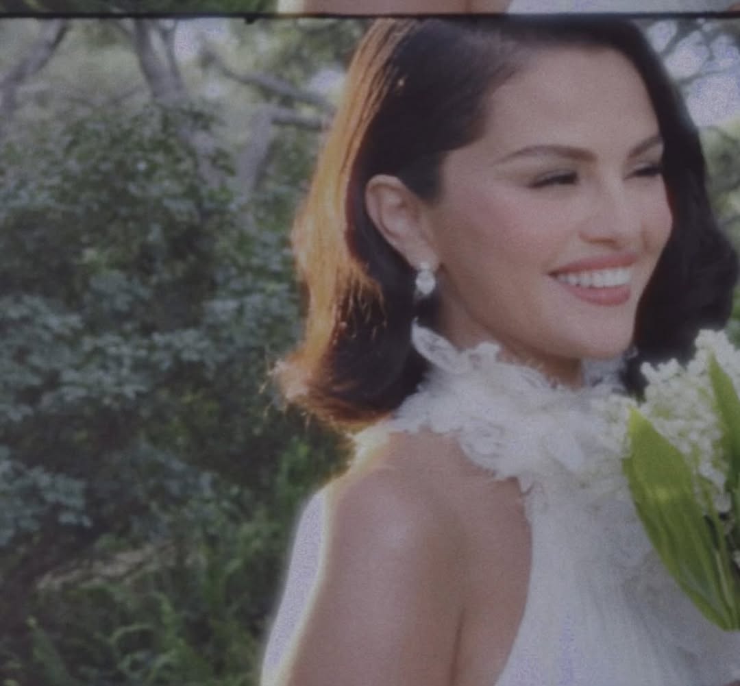 Selena Gomez: Παντρεύτηκε τον αγαπημένο της με το πιο ρομαντικό beauty look 5