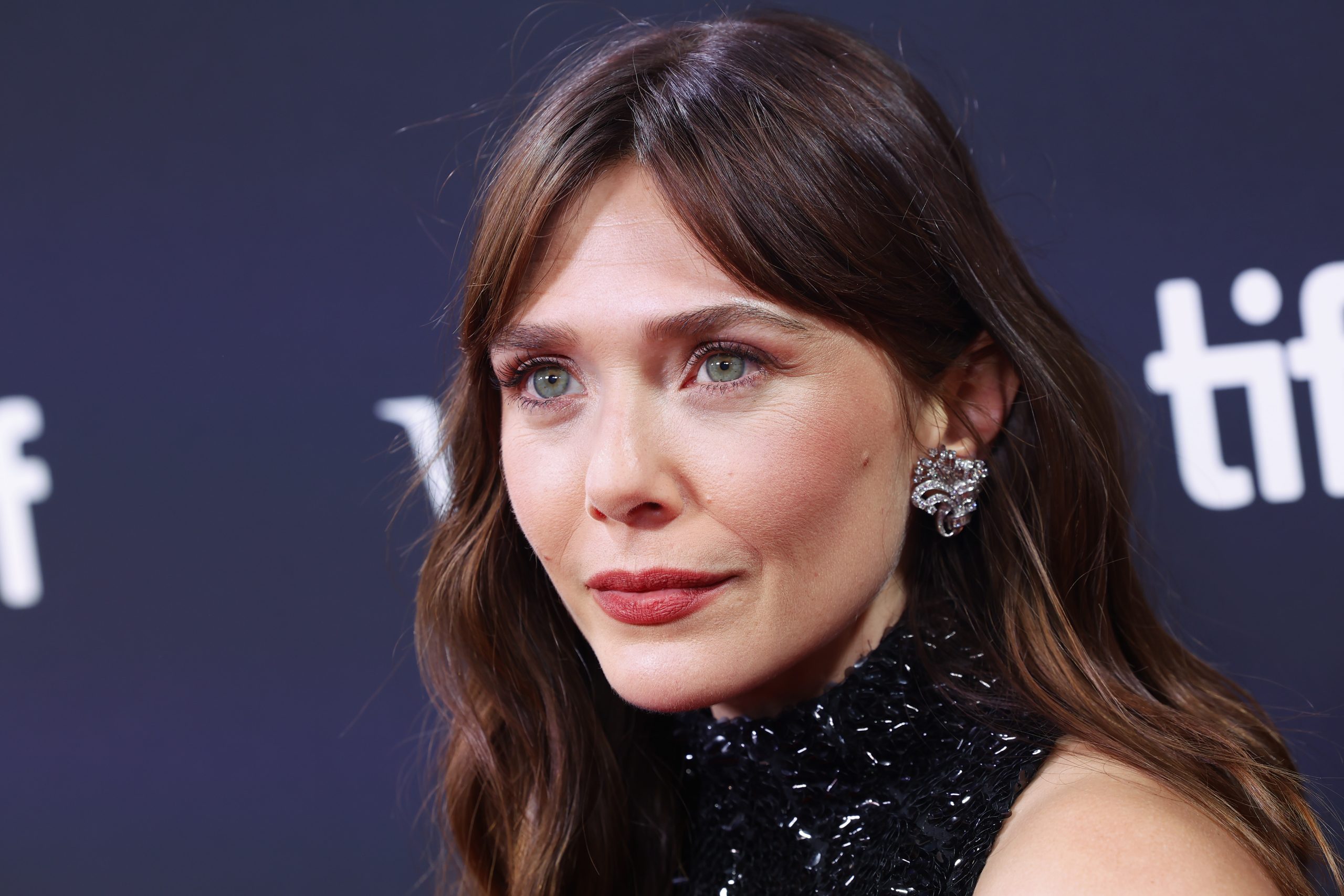 Elizabeth Olsen: Αυτή είναι η απόδειξη ότι είναι ακόμα το απόλυτο beauty icon 3