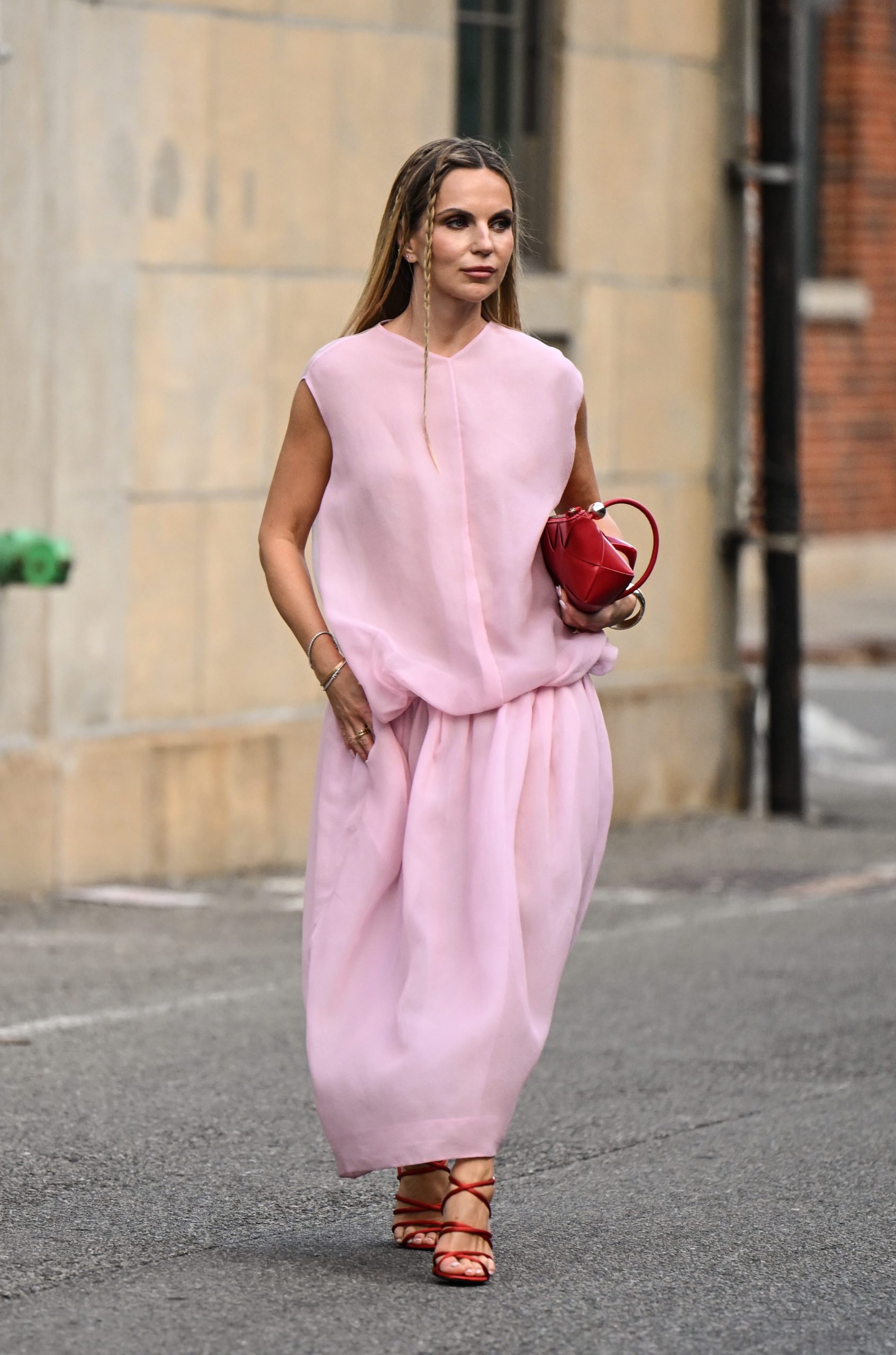 NYFW: Τα street style looks που θα εμπνεύσουν τις πρώτες φθινοπωρινές μας εμφανίσεις 3