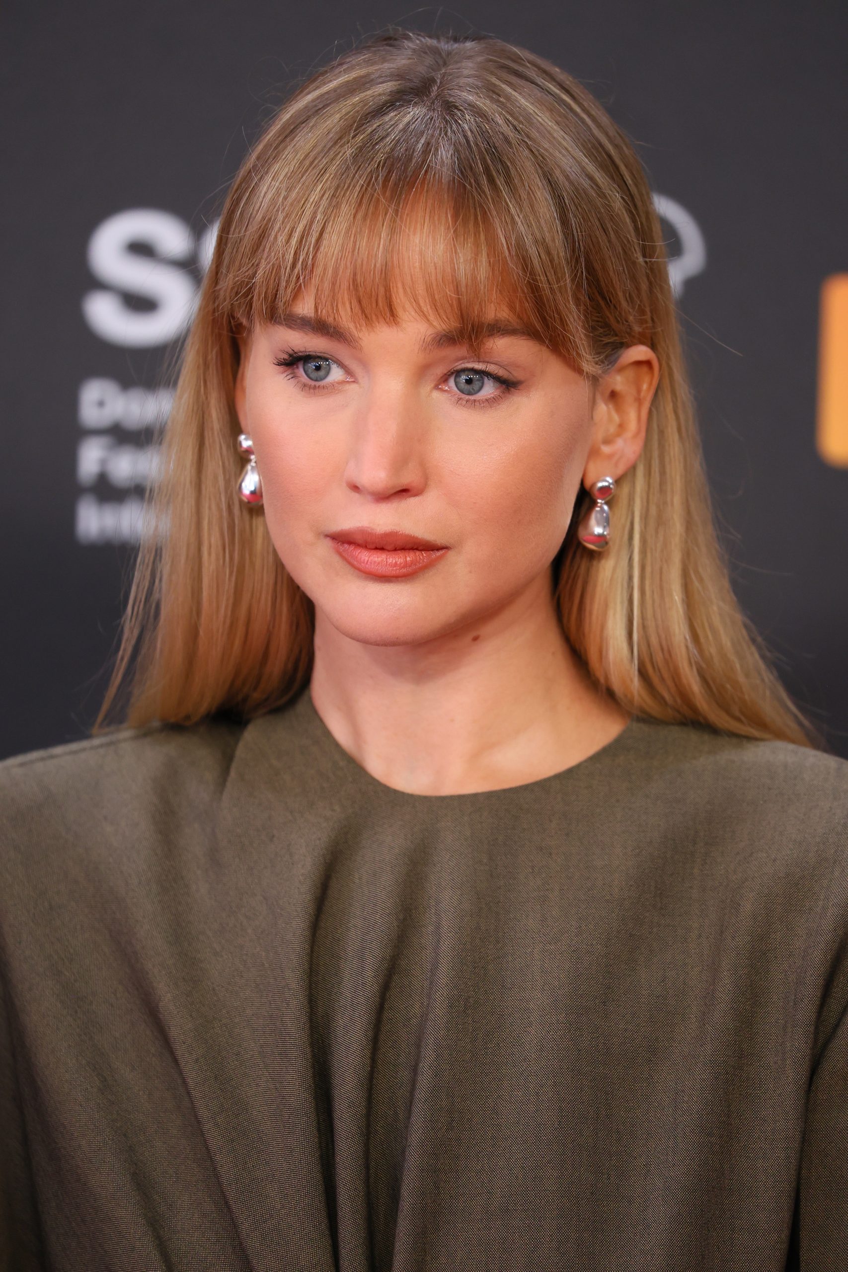 Οι αφέλειες της Jennifer Lawrence μάς βάζουν για τα καλά σε φθινοπωρινό mood 3